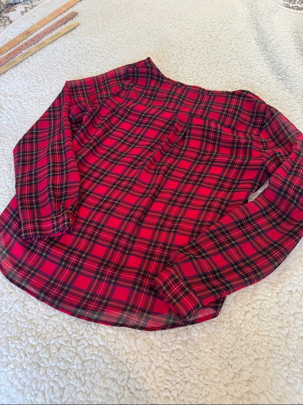 Tommy Hilfiger Red and Black Plaid Button-Front Blouse, size medium - Picture 9 of 9